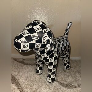 VICTORIA SECRET PINK FASHION SHOW DOG LIMITED EDITION CHECKERED 2018 X-LARGE